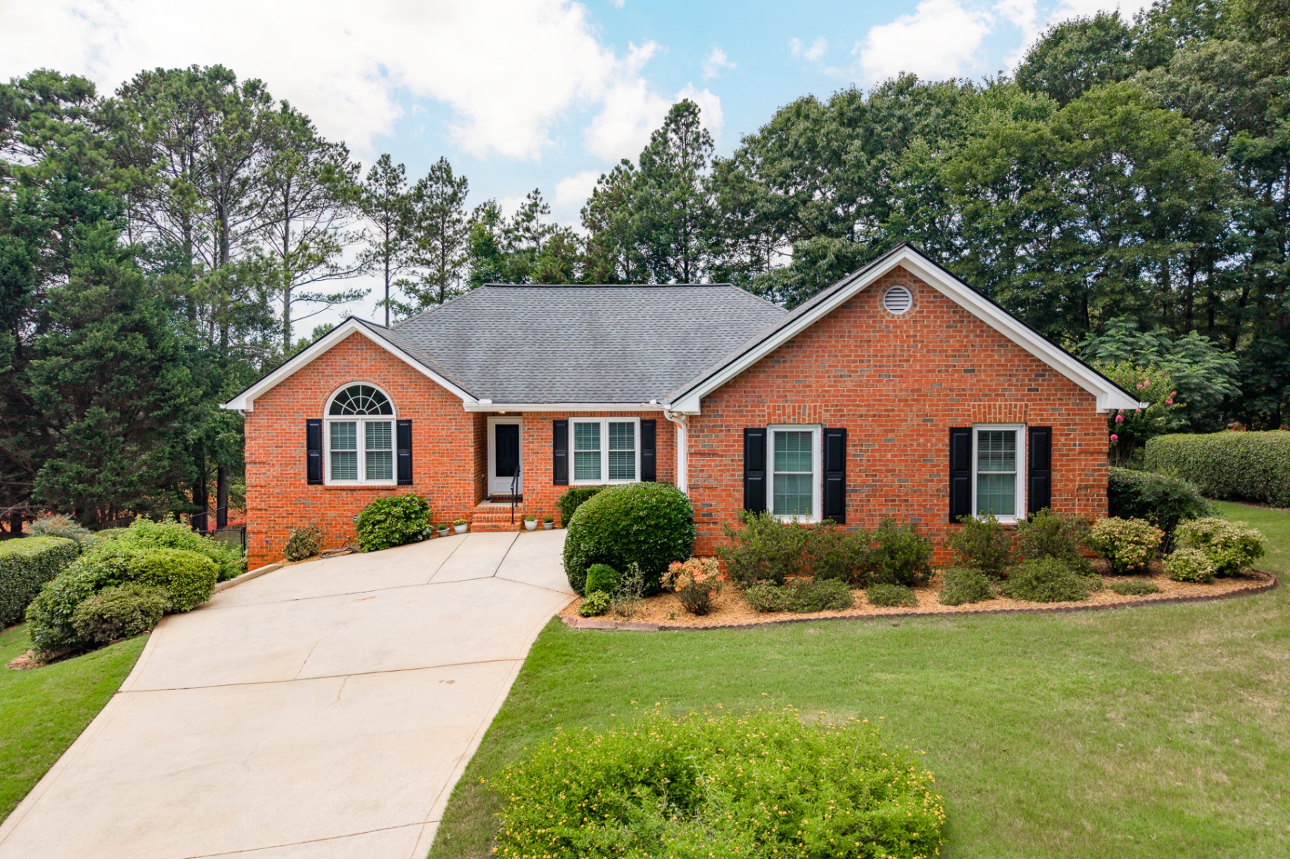 770 Saint Ives Ln, Athens, GA 30606 · listed by Pamela Michna Properties, Athens GA real estate
